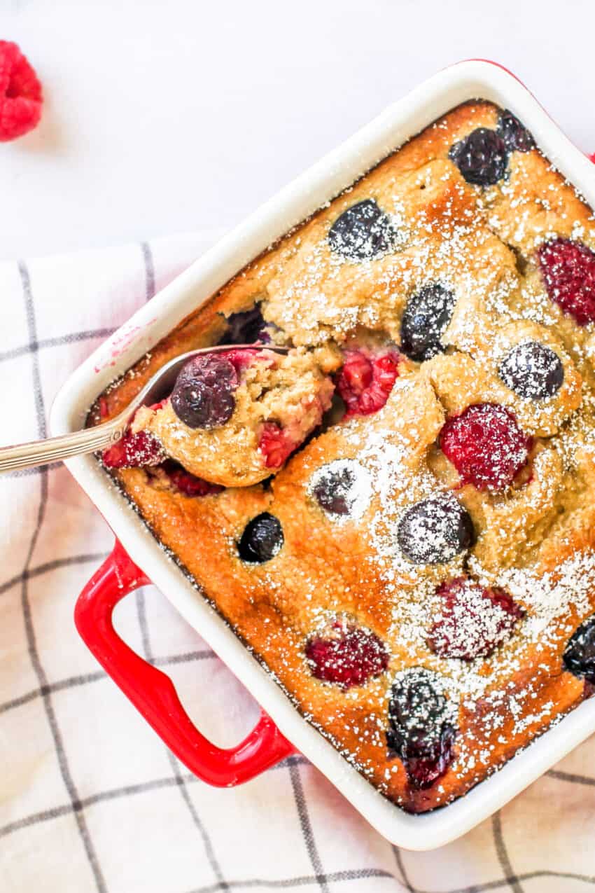 baked oats with berries