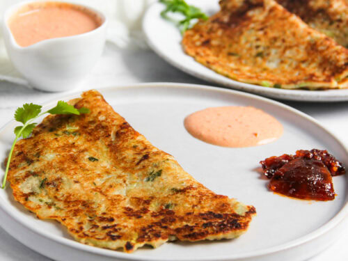 Dudhi Chilla served with chutney and pickle