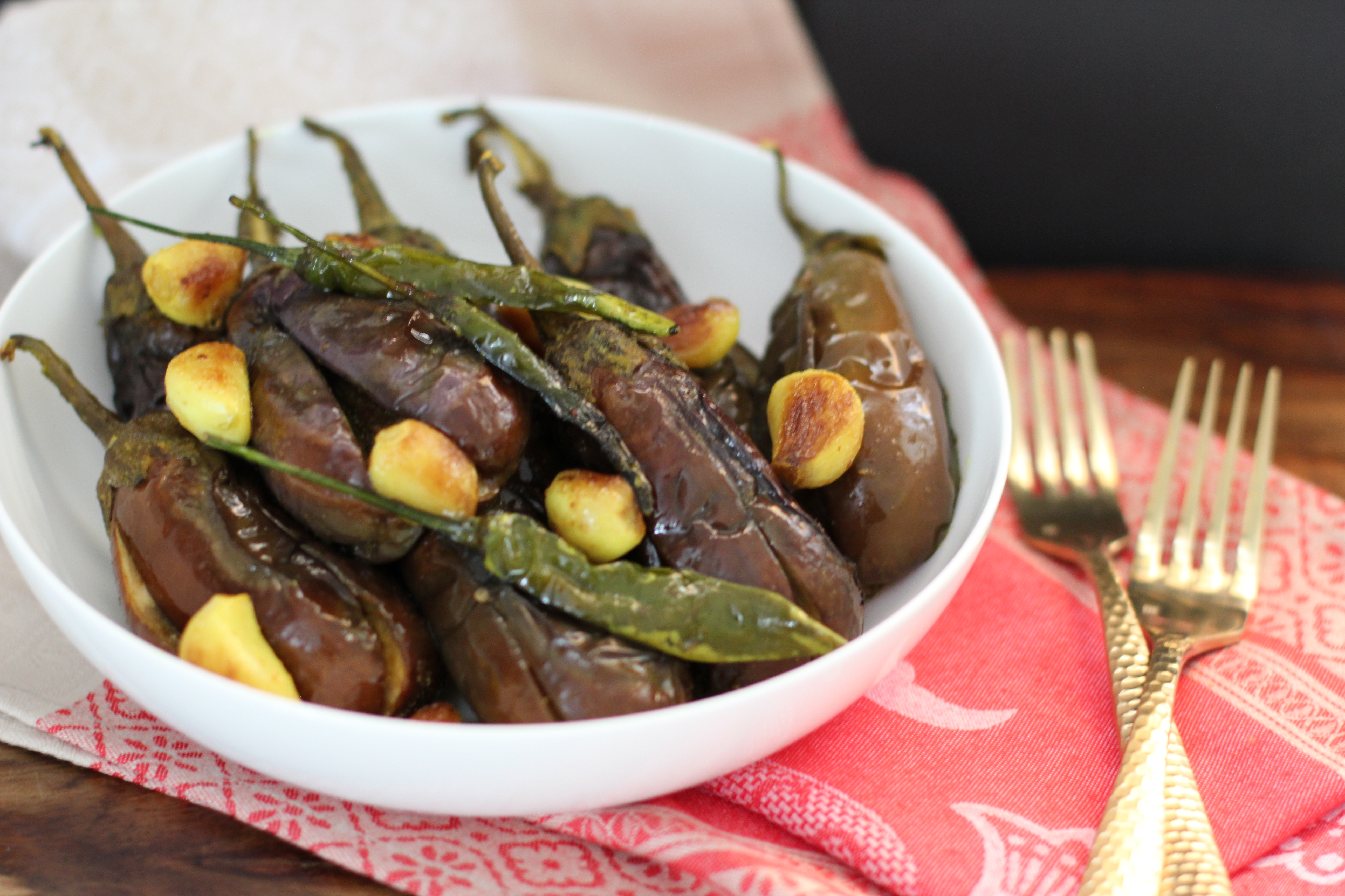 Roasted garlicky eggplant