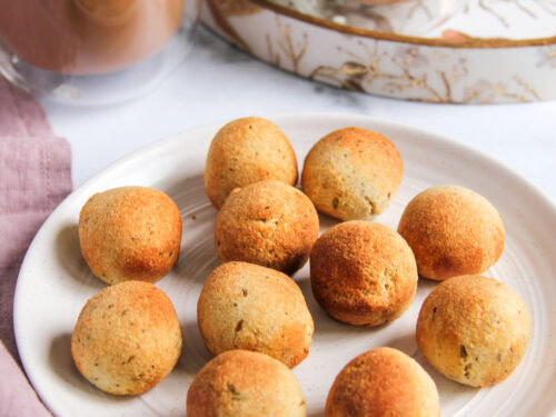 gluten free jeera butter biscuit in a white plate